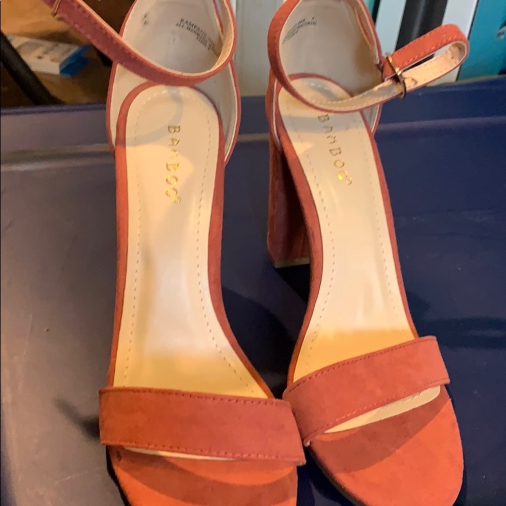 Mauve single strap block heels